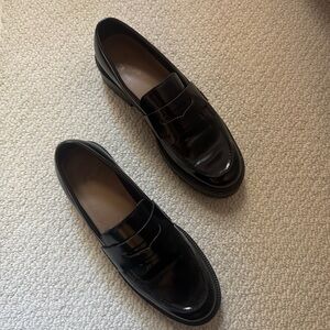 Black patent leather chunky Loafer